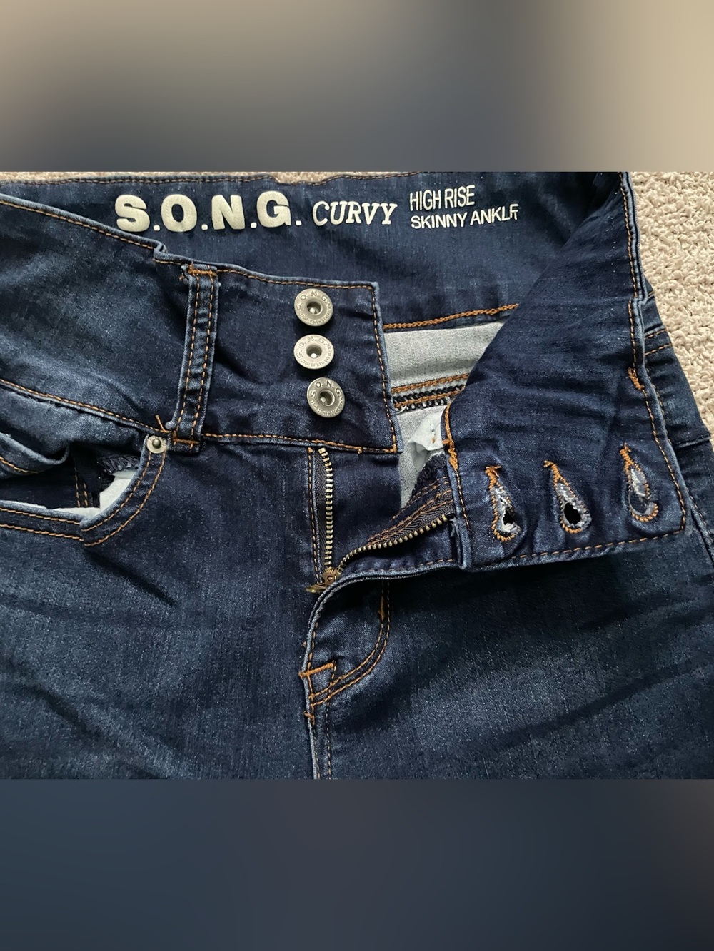 Jeans - Picture 5 of 6